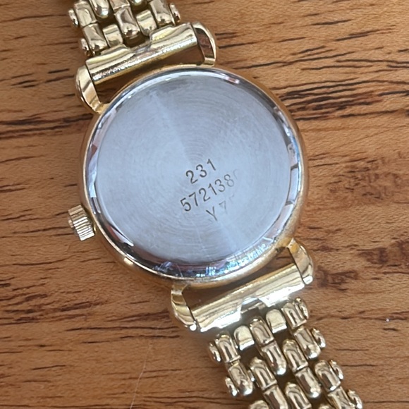 Dumai Flag Design Watch - Picture 7 of 15